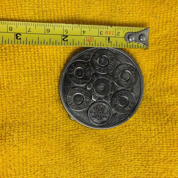 VTG 1980 Smith & Wesson .357 Magnum Revolver Cylinder Collectible Belt Buckle - Picture 5 of 7